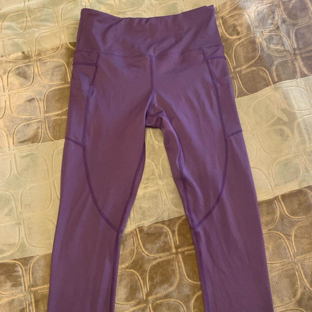 Zyia crop athletic leggings